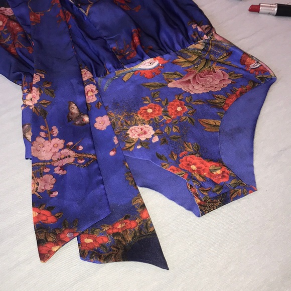 BLOUSE/BODY blue Flower Print 💐🍃🌿 - Picture 4 of 8